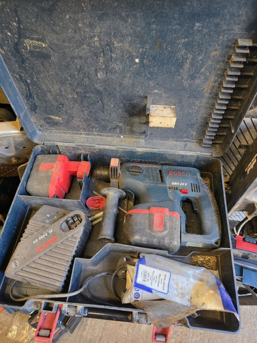 Bosch gbh cordless - 24,