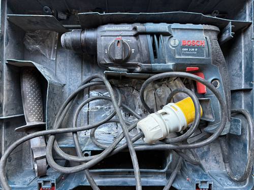 Bosch gbh 110v 650w - bosch, d